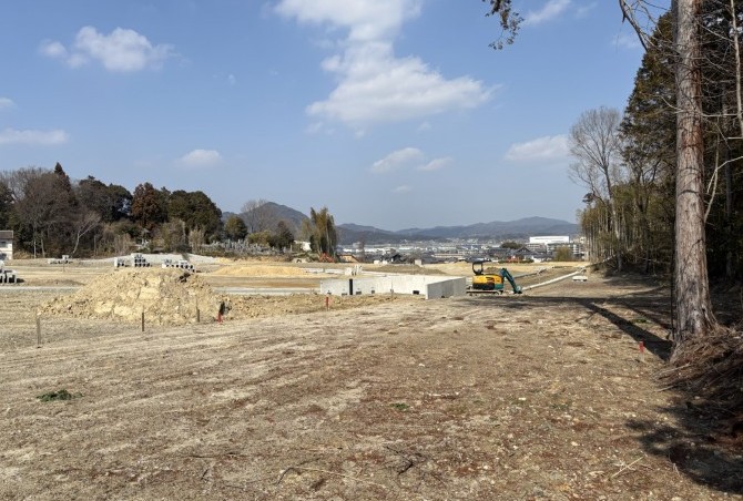 大規模分譲地、成約のお知らせ！ – 残りの土地もお見逃しなく