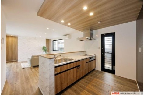 【即入居可】小・中学校徒歩10分圏内！田寺東2丁目・オール電化住宅