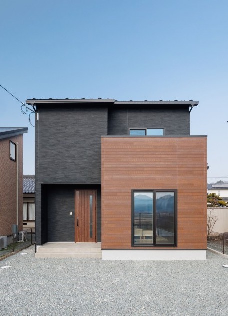 整った動線と優しい色合いで、家族に寄り添う住まい