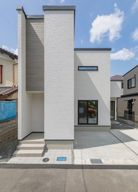 白とゴールドをモチーフにしたモダンファームハウス